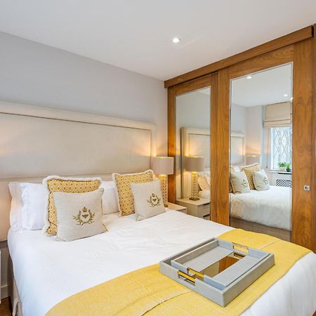 Modern Knightsbridge Ground Floor Apartment With Ac Steps Away From Harrods London Exterior photo