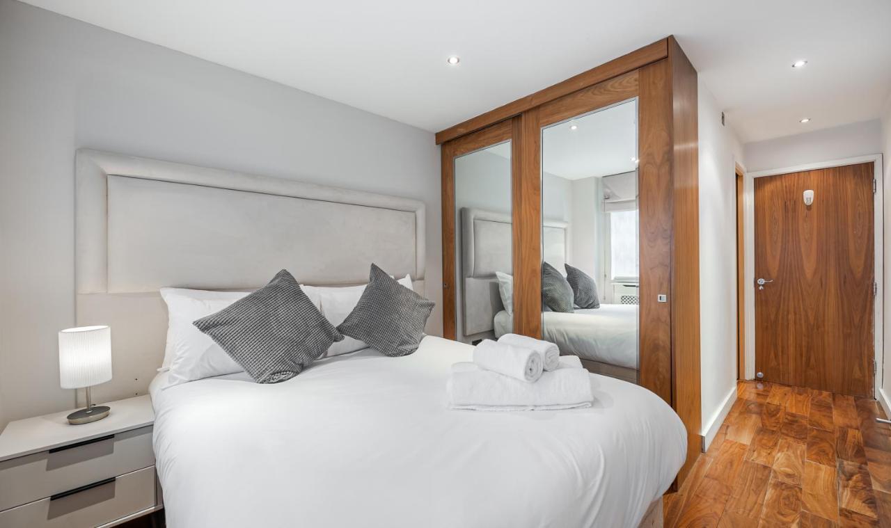 Modern Knightsbridge Ground Floor Apartment With Ac Steps Away From Harrods London Exterior photo
