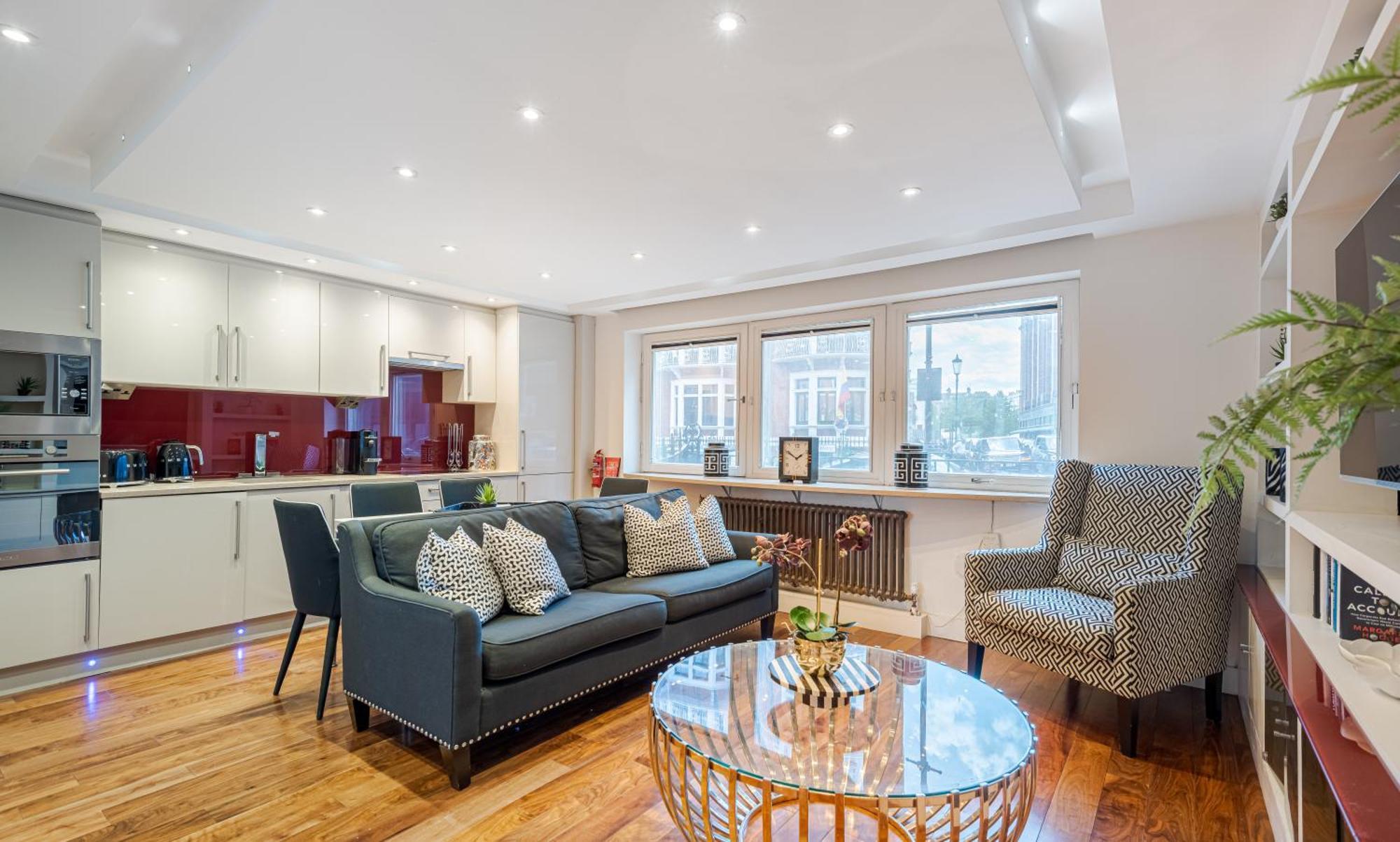 Modern Knightsbridge Ground Floor Apartment With Ac Steps Away From Harrods London Exterior photo