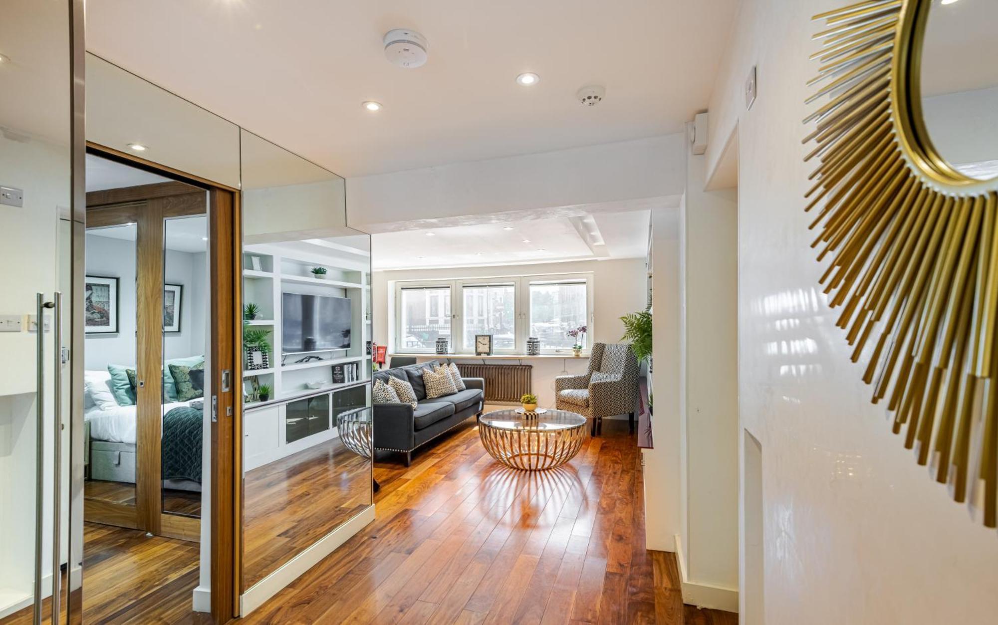 Modern Knightsbridge Ground Floor Apartment With Ac Steps Away From Harrods London Exterior photo